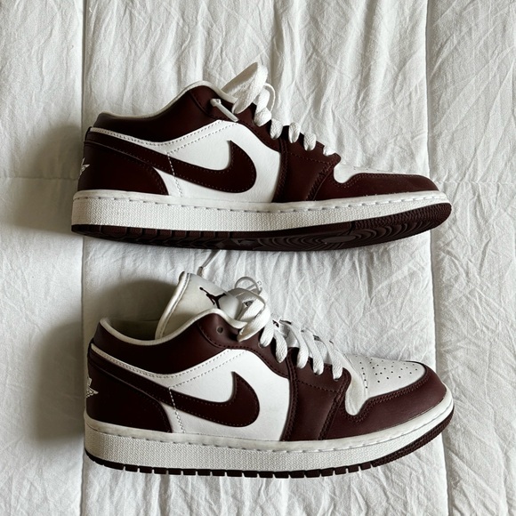 Jordan 1 Low “Bronze Eclipse” WOMENS 8.5 - Picture 2 of 6